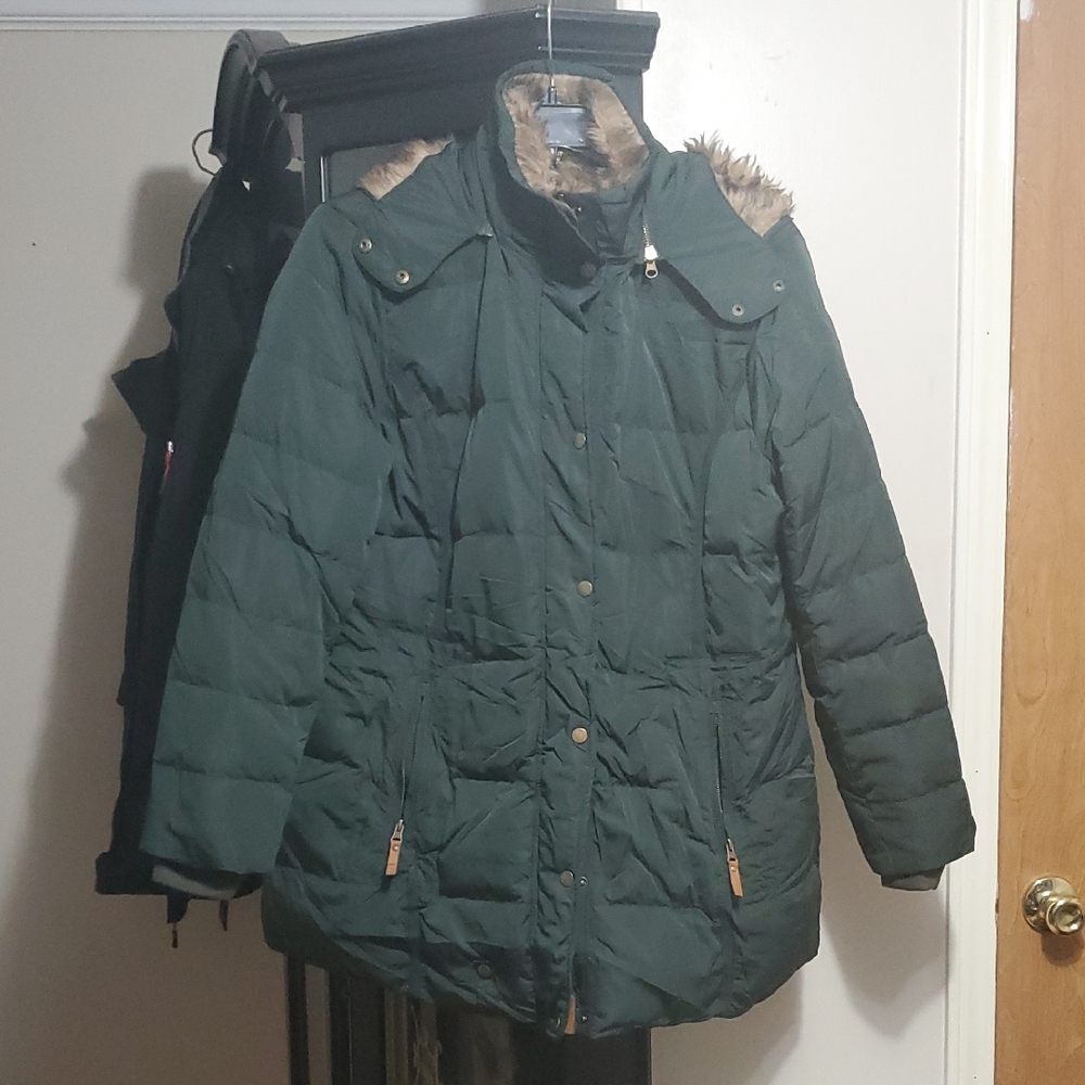 Women's Puffer Feather Down Jacket NWOT
